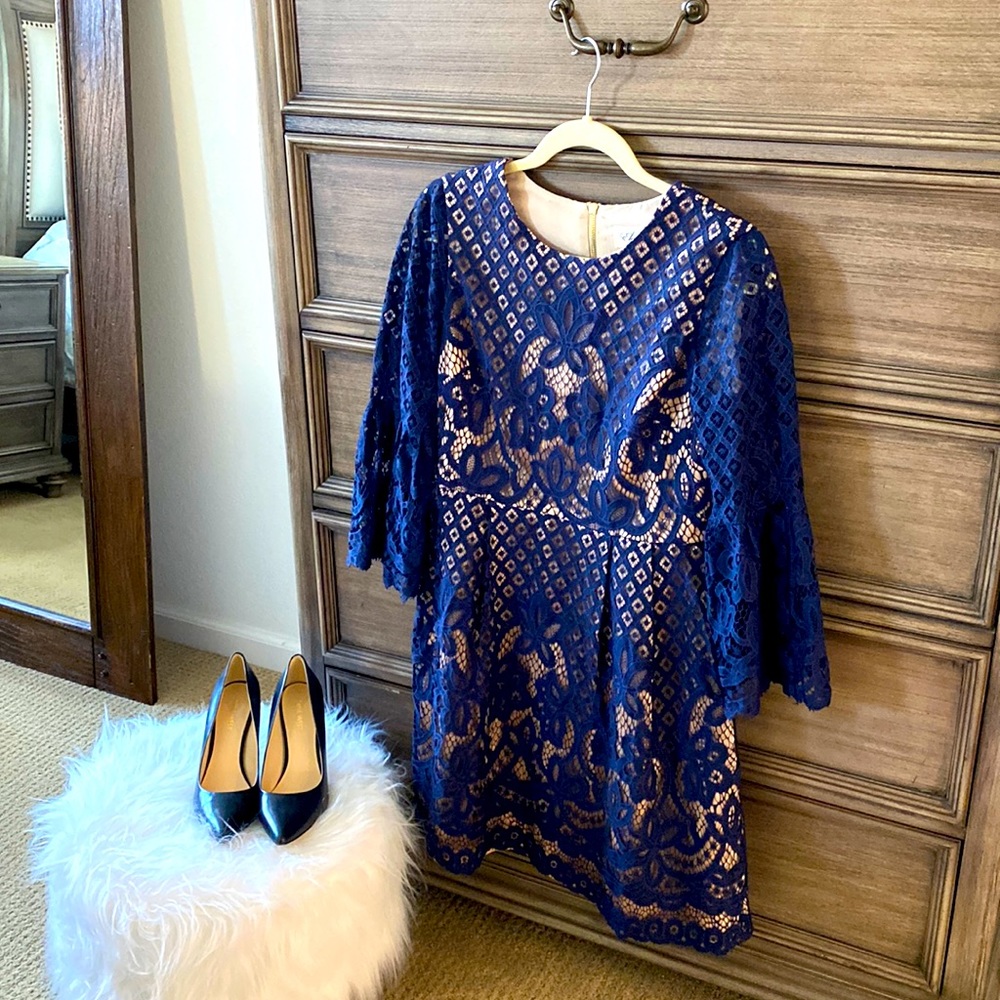Perfect Navy Dress for wedding, bridal shower or Sunday Brunch. Shoes included !
